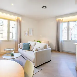 https://fisa-rentals-ramblas-apartments.topbarcelonahotels.com